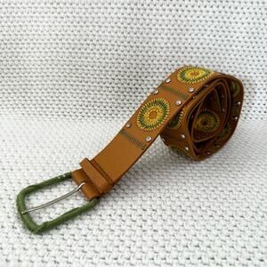 Guess Vintage Tan Patchwork Granny Floral Embrodiered Boho Y2K Belt Large